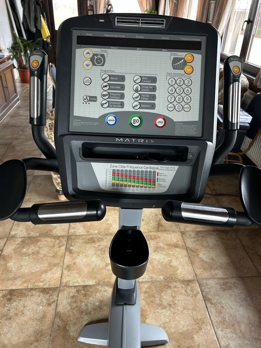Vand bicicleta cardio Matrix