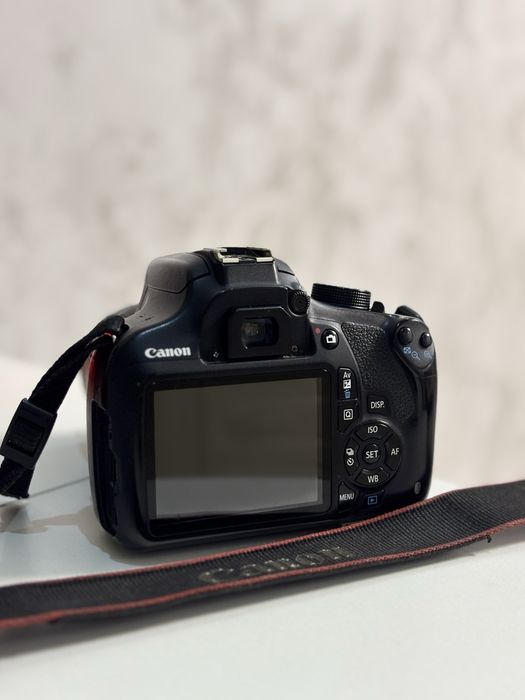 Фотоаппарат Canon EOS 1200D