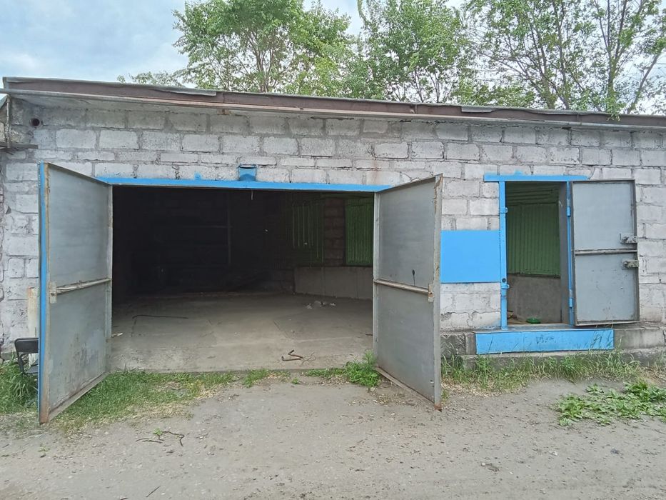 Продам большой гараж в 7 обществе