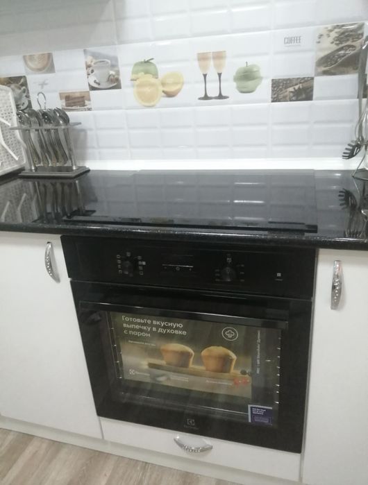 Продам варочную поверхность и духовой шкаф Electrolux комплект