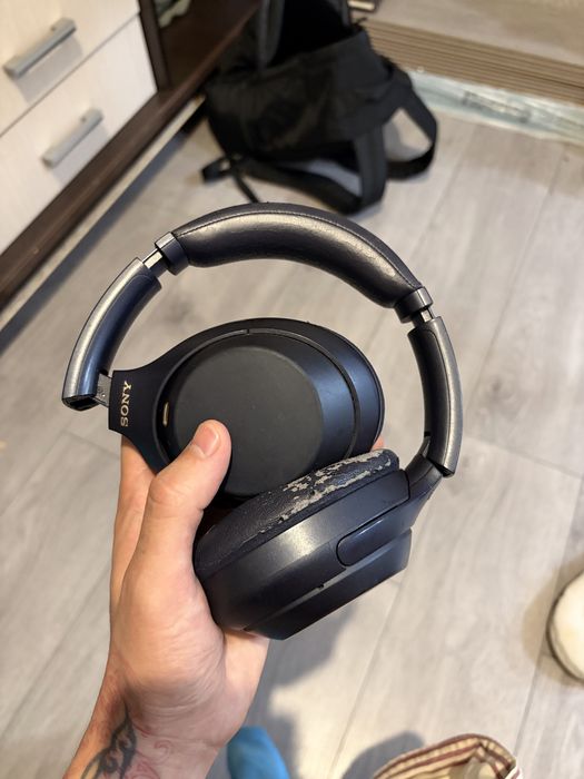 Sony WH-1000XM4 blue