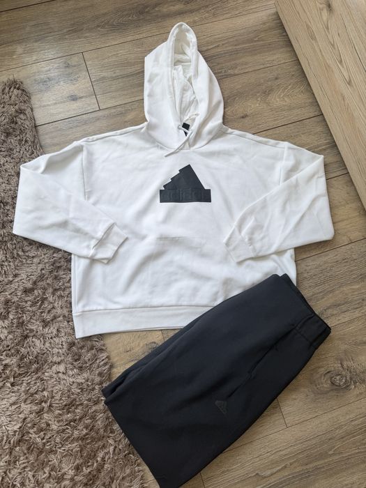 Дамски екип adidas sportwear нов