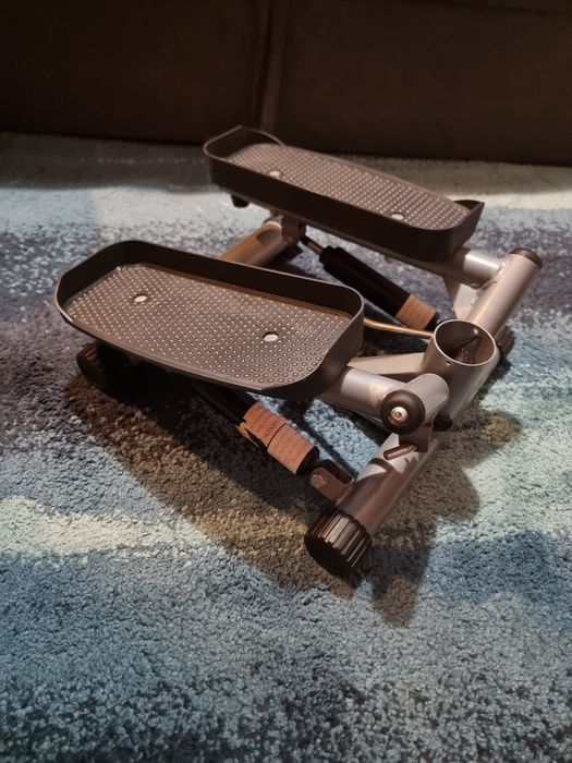 HMS Stepper de vânzare