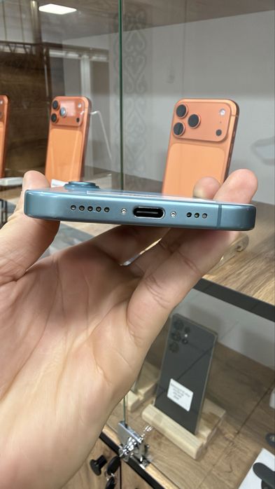 iPhone 16 256