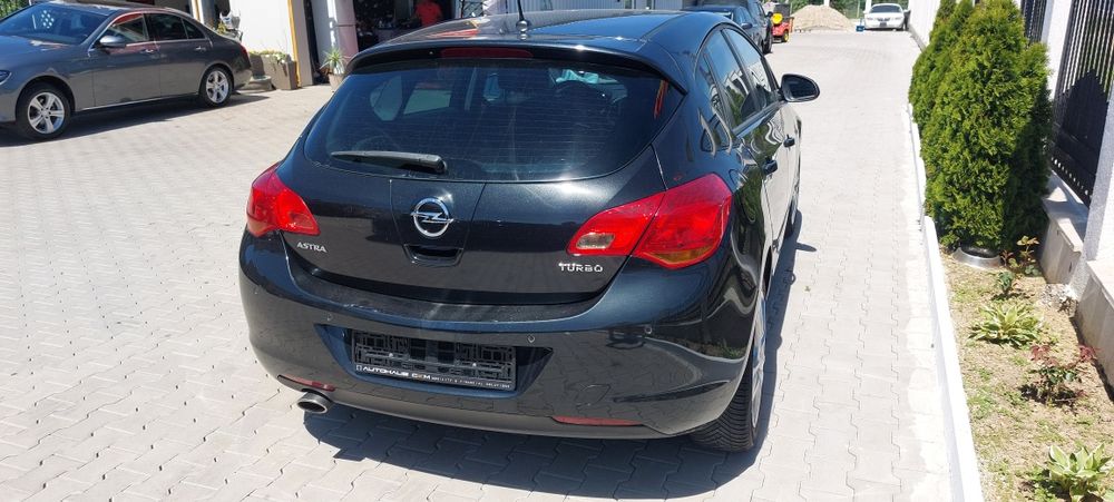 OPEL ASTRA J -1.4 TURBO ‼️Benzina +LPG ( Gaz)‼️ Klima -An 2012‼️