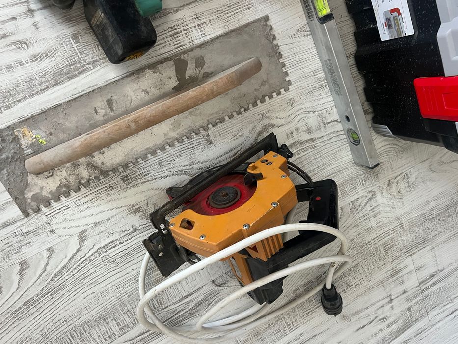 Pachet unelte electrice și manuale + Cutie scule Kistenberg Titan Plus