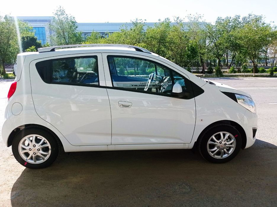 Продается автомобиль Chevrolet spark (без пробега)