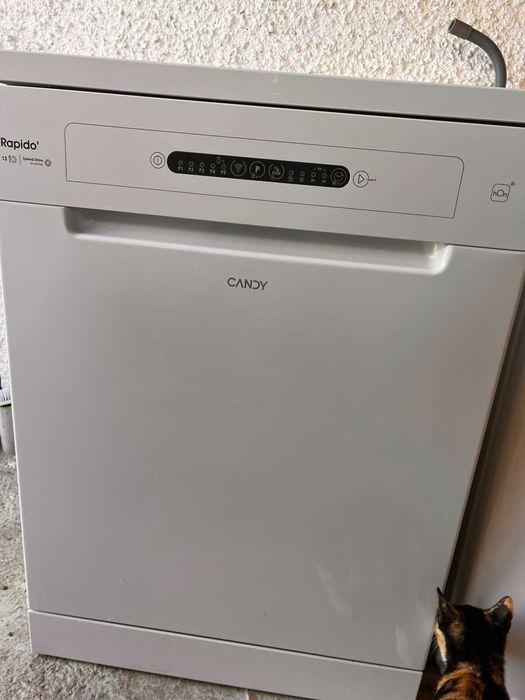 Съдомиялна Candy Rapido CIP 3E7L0W 13 комплекта 5 WiFi програми 60см