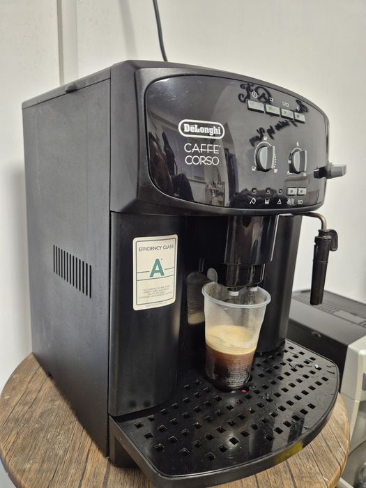 Expresor DeLonghi automat