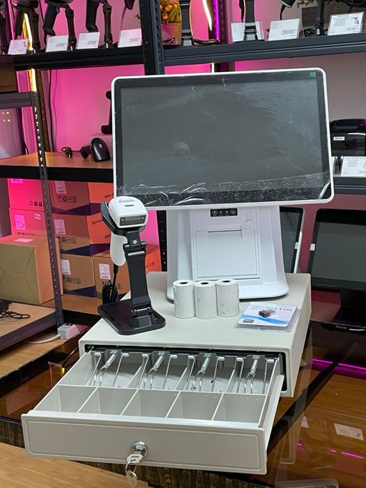 Кассовое оборудование для кассы.