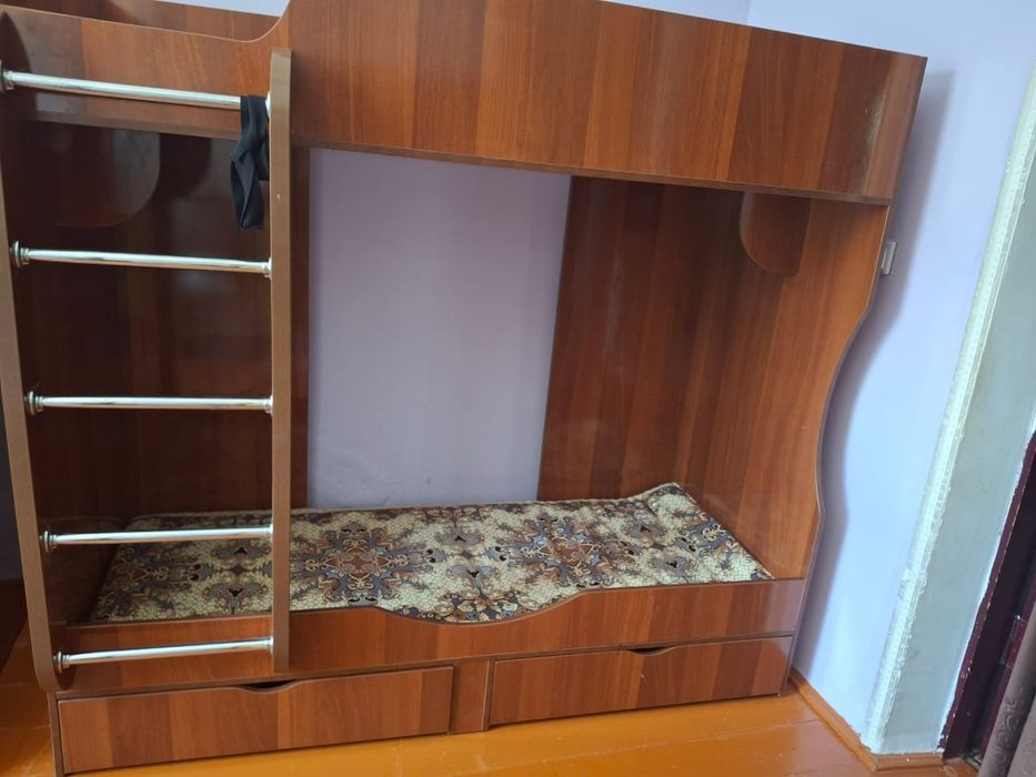 Двухярусные кровати