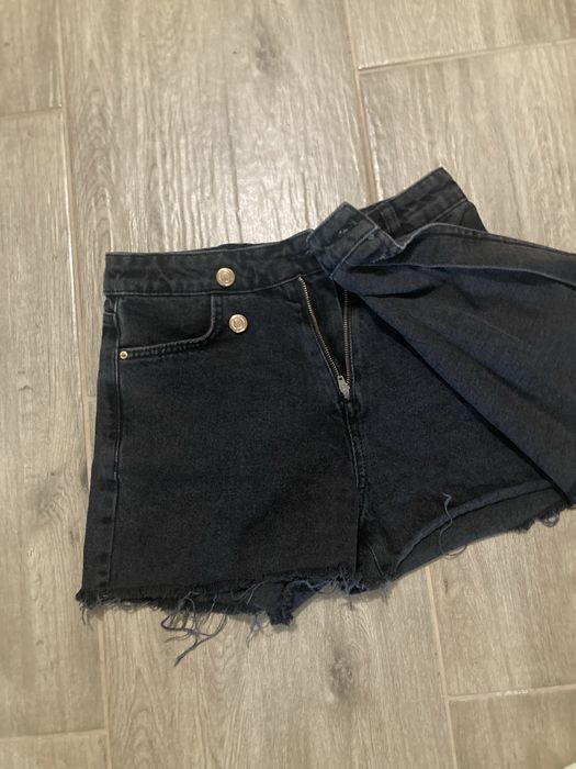 Къси дънкови панталонки. На ZARA [24] За25лв.