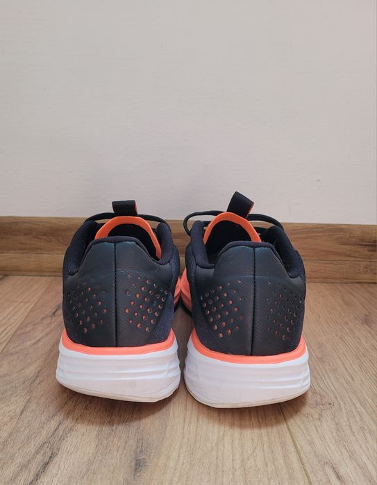 Маратонки Adidas,Nike-38 номер