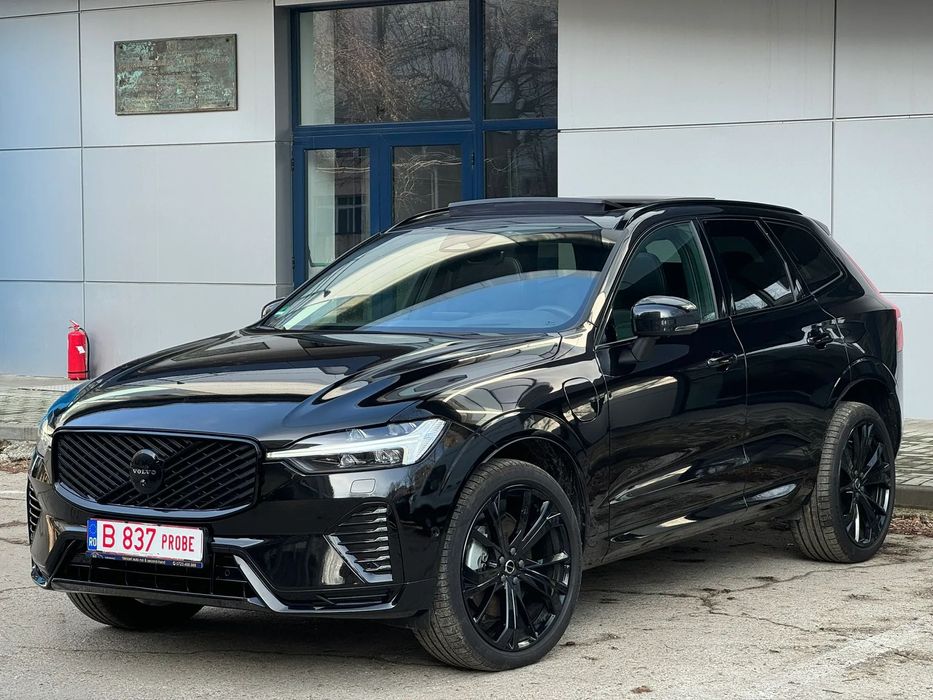 Volvo XC 60 Volvo XC60 T6 AWD Plus Dark R-Design Plug-in Hybrid 350cp