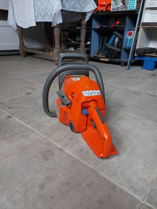 Vând husqvarna  120 mark ll