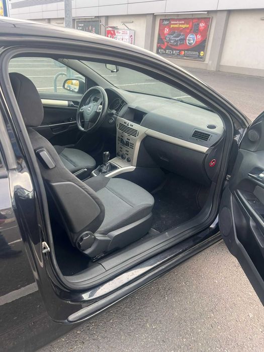 Opal astra Gtc an 2008