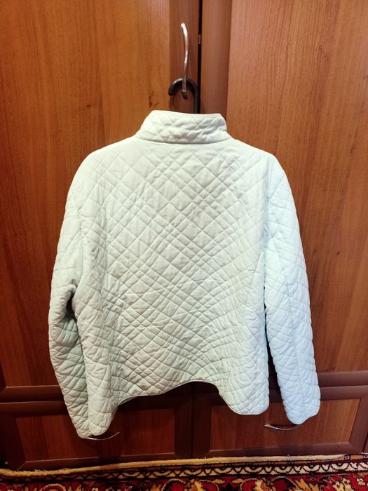 Продам женскую недорого