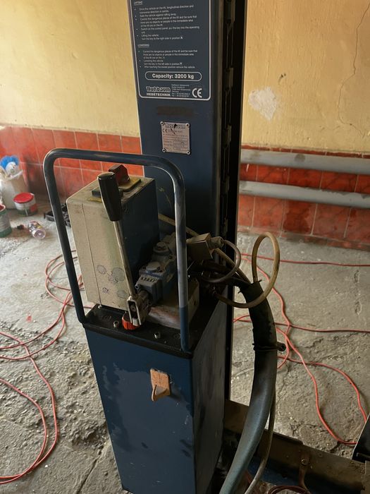 Развал + Подиомник Продается