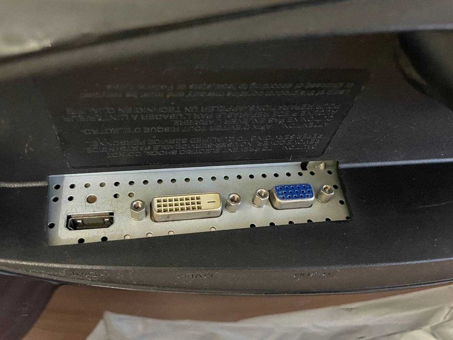 Монитор Lg W226 22 дюйма / Hdmi / D-Sub / Dvi-В /