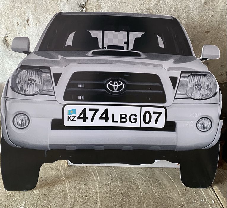 Продам макет Тойота Хайлюкс!