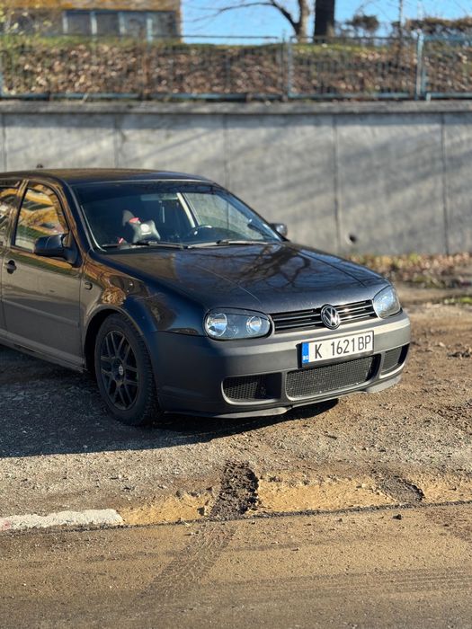 Golf 4 1.9tdi.