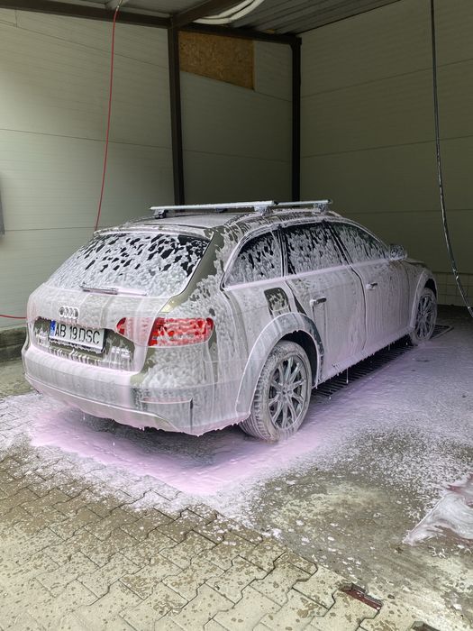 Vând Audi A4 Allroad