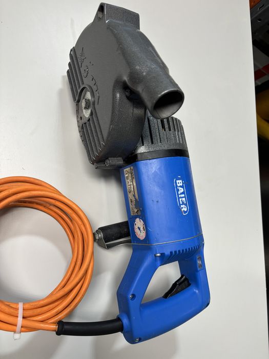 Baier masina canelat Hilti