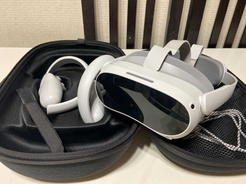 Очки Виртуальной реальности "Pico 4/256Гб" VR