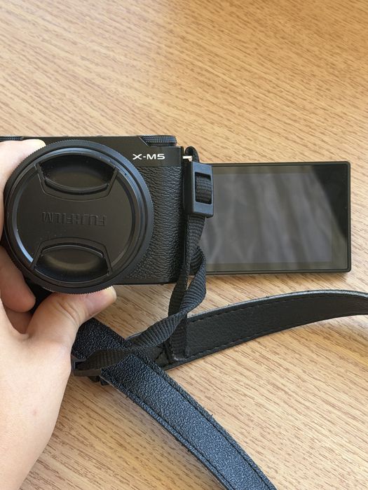 FUJIFILM Xm5 ( в идеальном состоянии)