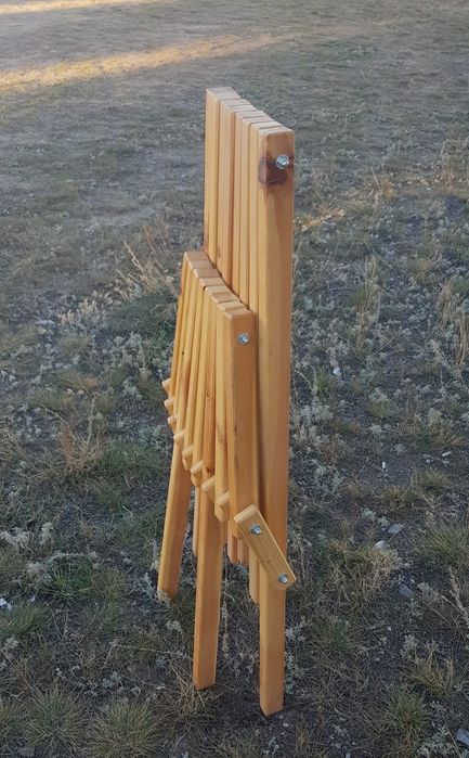 Раскладной деревянный стул