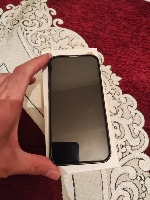 Айфон 13 и Xiaomi 12