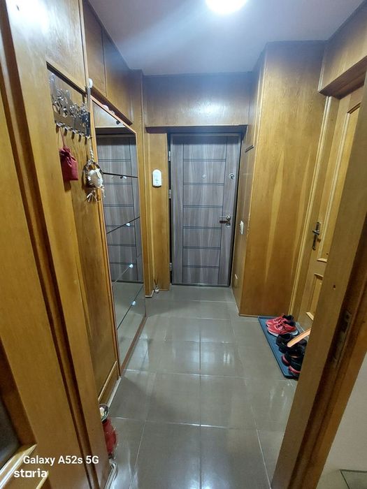 Apartament cu 3 camere