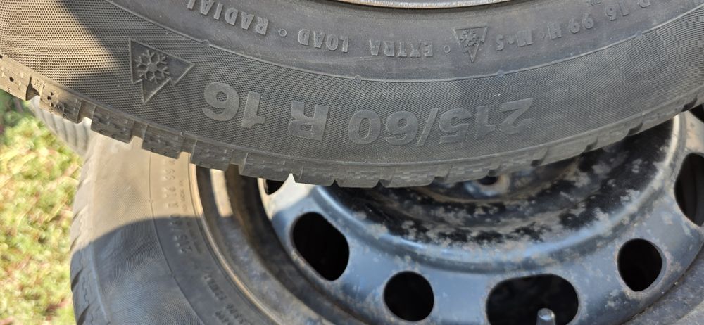 Гуми 2бр 215/60/16 - 1бр- 85 евро
