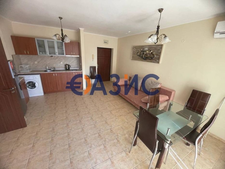 Продава се Тристаен апартамент в с. Равда, Област Бургас - 90 кв.м за 944 €/кв.м - Снимка #3