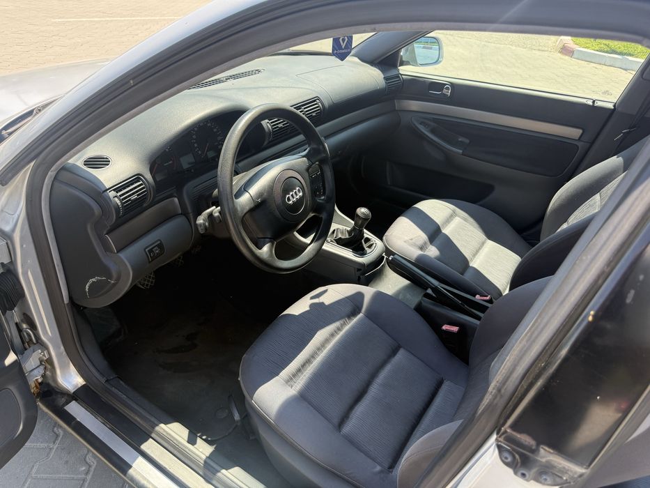 Audi A4 B5 2001 1.6 Benzina