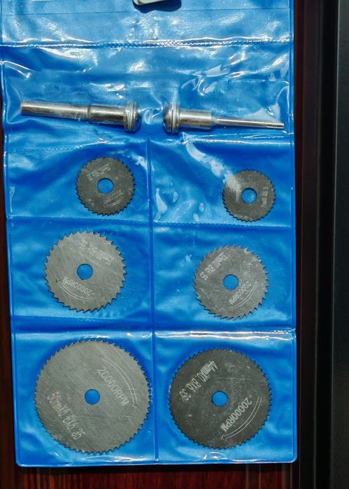 Set discuri freze debitat lemn plastic cu prindere biax 8 piese