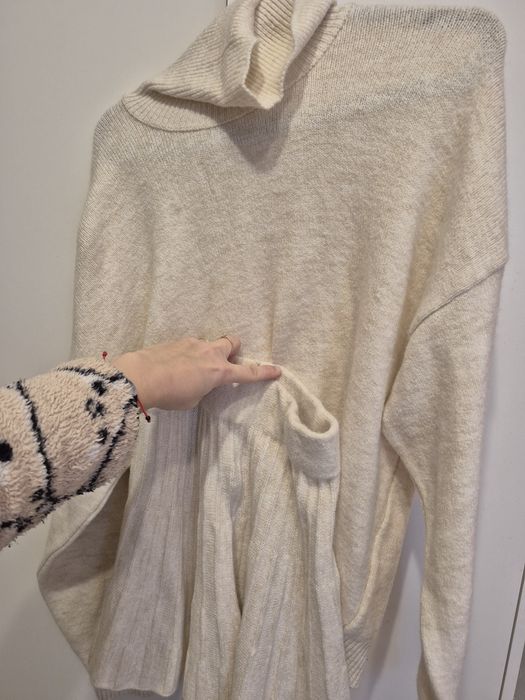 Set din tricot format din pulover si fusta marime universala