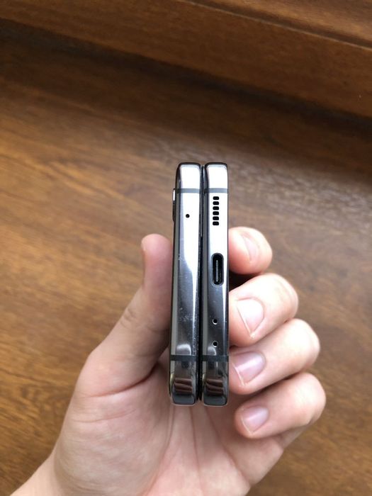 SAMSUNG z flip 4 Sotladi