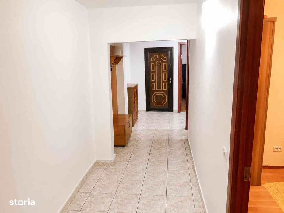Inchiriez apartament 3 camere Faleza nord