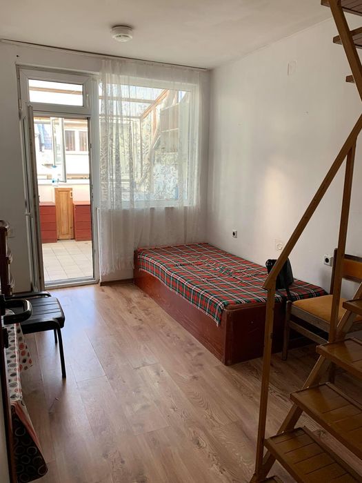 Дава се под наем Двустаен апартамент в Бургас, Възраждане - 40 кв.м за 204 € - Снимка #1