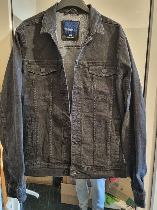 Geaca blugi BLEND. Marimea M. Perfecta stare.