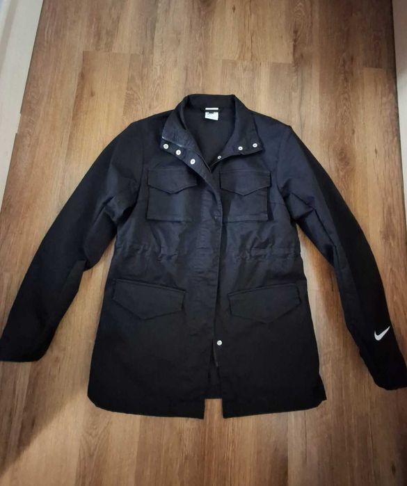 Преходно яке Nike XS