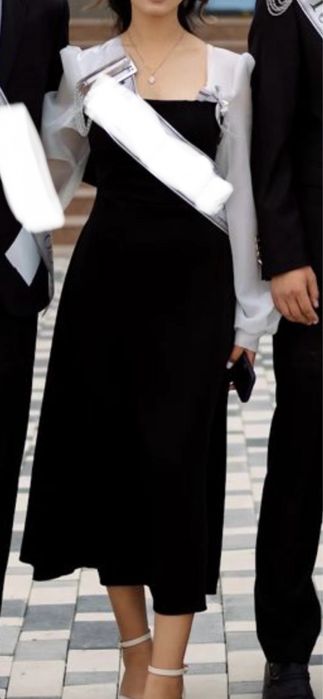 Продаю корсетное платье