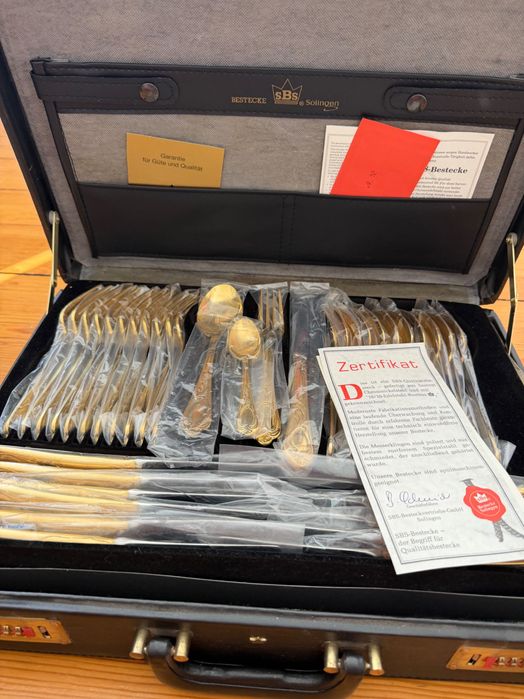 SBS Solingen „Vienna“ – луксозен комплект прибори, 72 части,