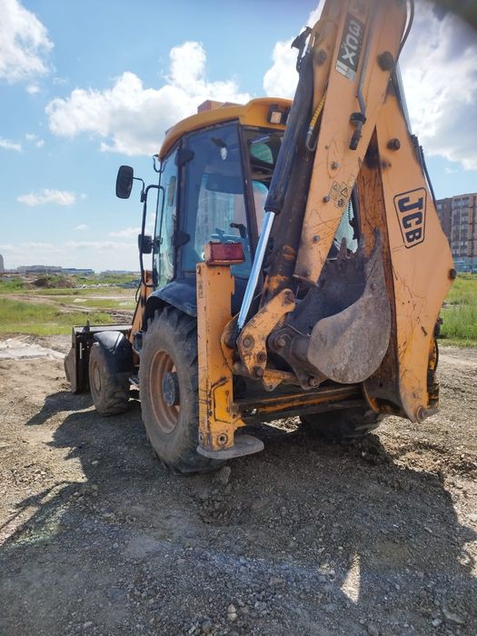 JCB 3CX SM 2010года.