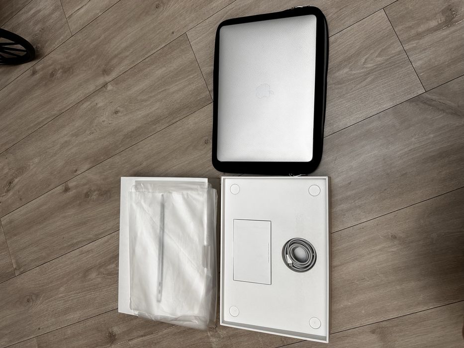 Macbook Air M1 8/256, 90%