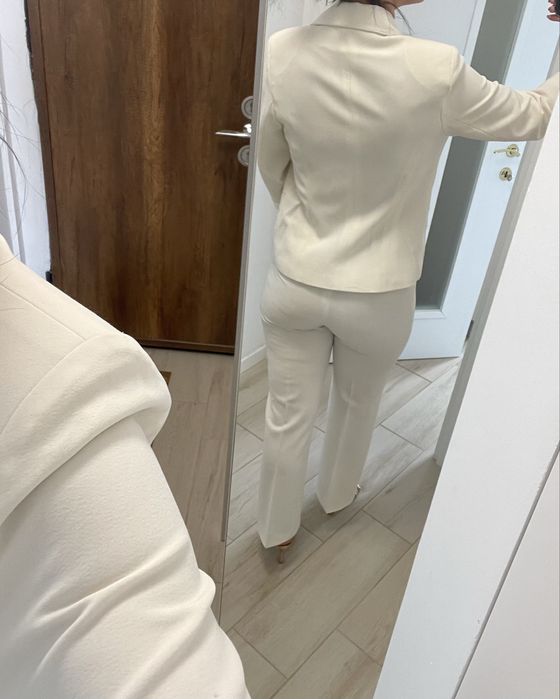Costum elegant M