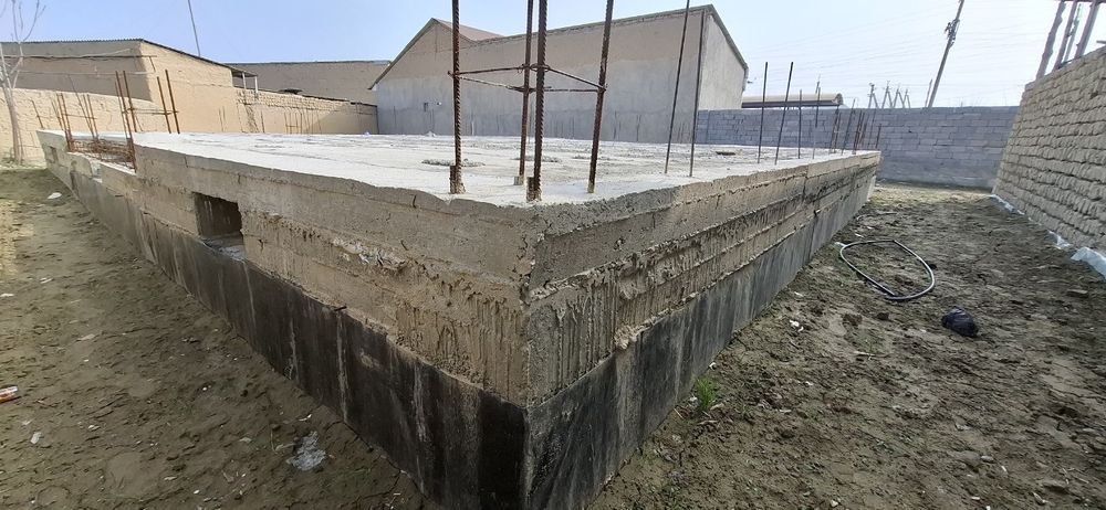 POLITEXNIKA instituti orqasida padval qilingan uchastka sotiladi