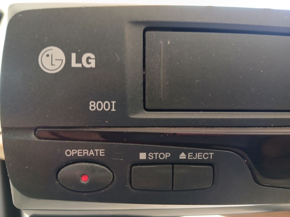 LG video casette player