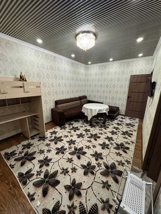 Чиланзар 8 1комн/1/4, Евроремонт, 28м2, Разделка, Кирпич. Ор-р: РОВД